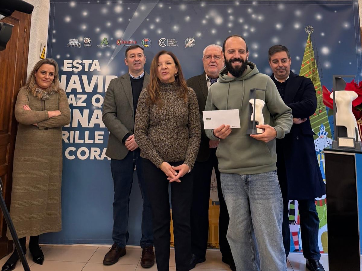 ACIL presente en la entrega de premios del Concurso de Escaparates de Navidad 2025